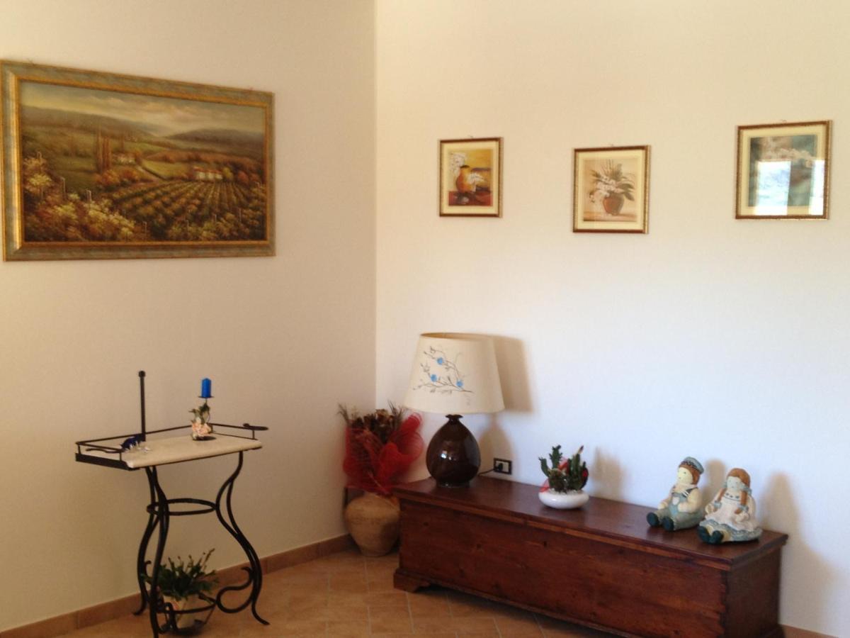 La Collina Dei Ciliegi Villa Camerino Bagian luar foto