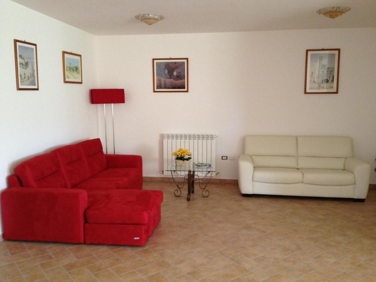 La Collina Dei Ciliegi Villa Camerino Bagian luar foto